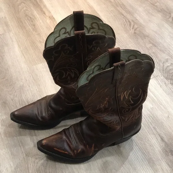 Ariat Snip Toe Brown Leather Cowgirl Boots Scallop - Image 14