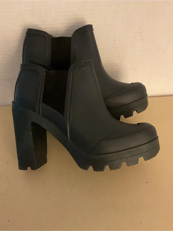 Hunter women dark gray rubber plychelsea waterwheel boots US 7 - Image 11