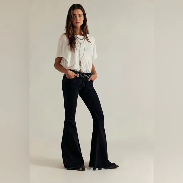 We‎ The Free Emre Flare Jeans in black size 26 NWT - Image 4