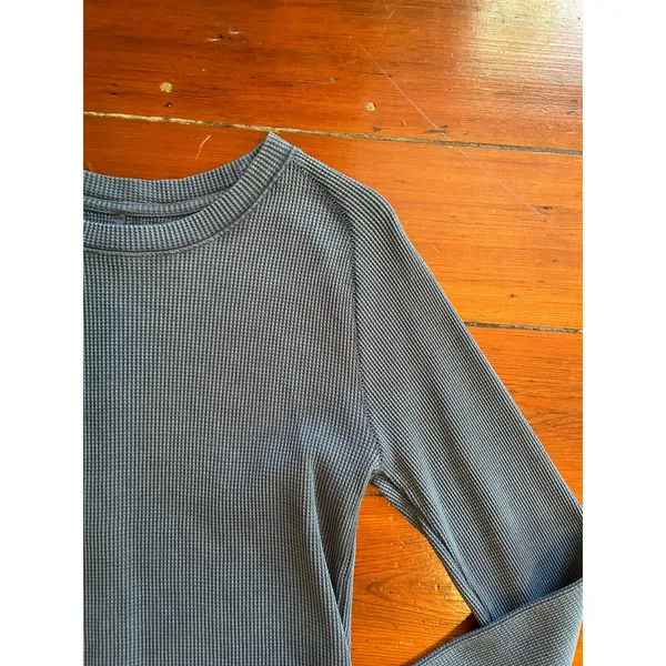 Free People We The Free Thermal Waffle Knit Long Sleeve Top NWT Small Dark Blue - Image 6