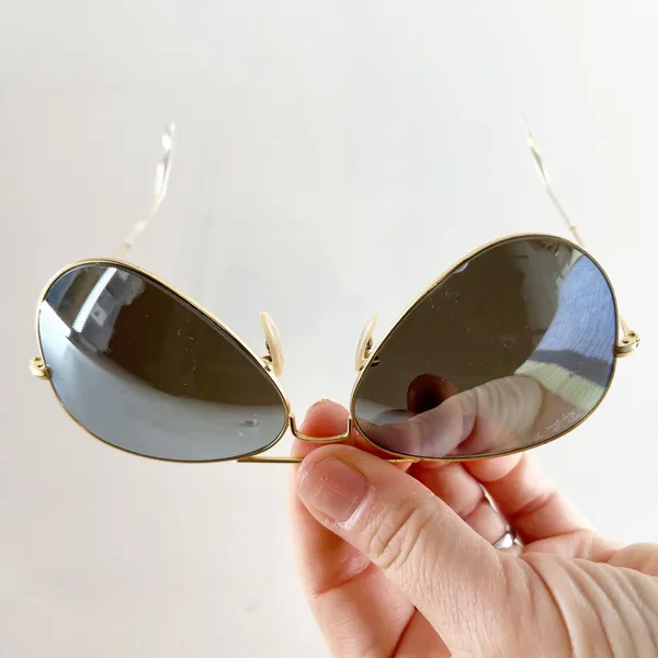 Ray-Ban Gold Metal Frame Aviator Sunglasses - Image 4