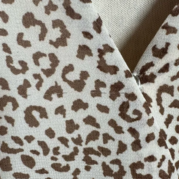 Loveriche‎ animal print swing dress tan/brown womens size medium short sleeve - Image 4