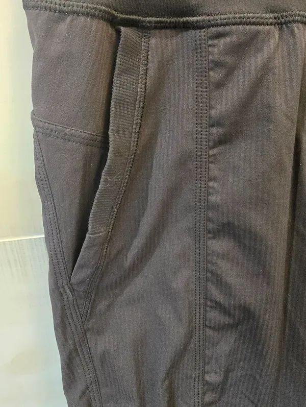 {2} Lululemon In Flux Harem Jogger Pant Black - Image 4