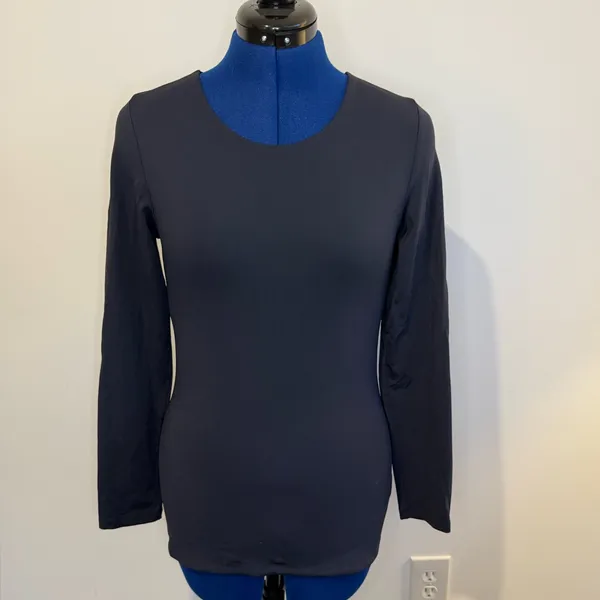 Aritzia Navy Contour Long Sleeve Tee - Image 2