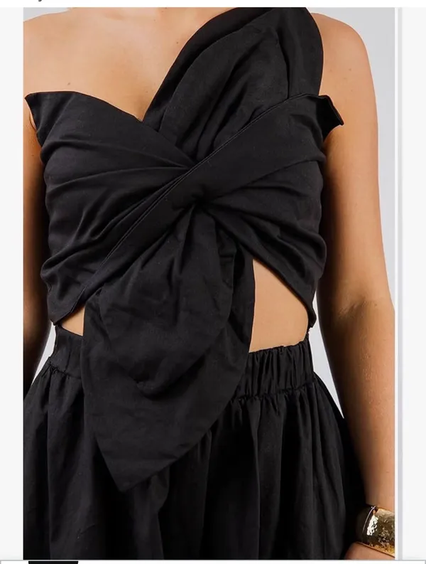 SEEK The Label Black Twist Cut-Out Maxi Dress 🖤 Size Medium - Image 6