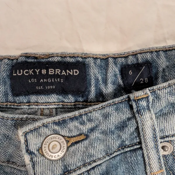 Lucky Brand Distressed The Cut Off Mid Rise Jean Short W6/28 Medium Wash - Image 4