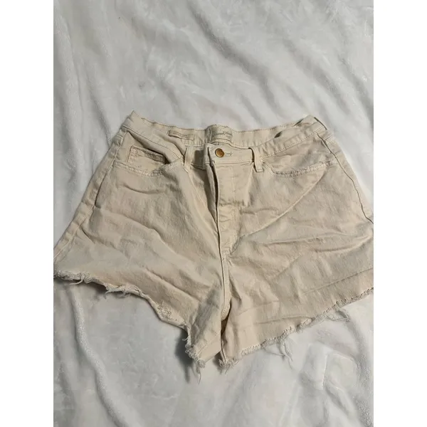 Universal Thread Womens Off-White High-Rise‎ Denim Shorts Size 12 - Image 2