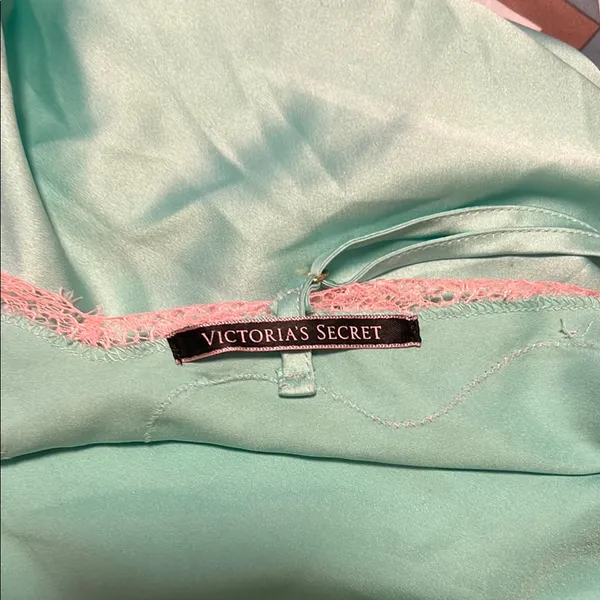 Victoria secret MD Victoria's Secret Green and Pink Chemise with V-Neckline - Image 5