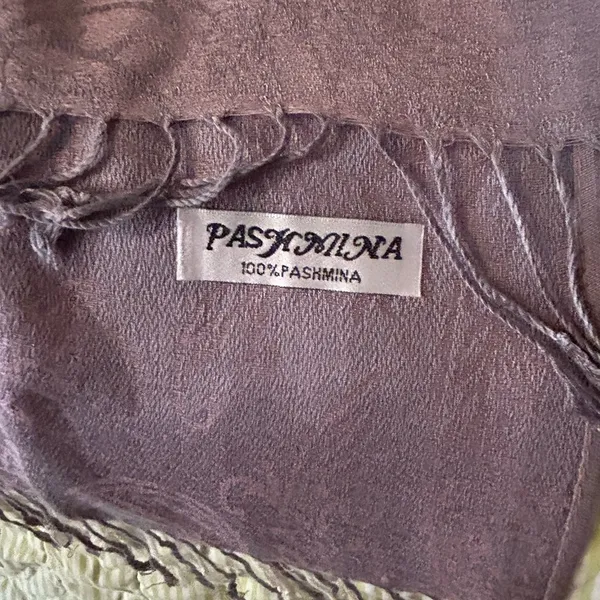 100% Pashmina Beautiful Taupe Shade with Intricate Design 48”x73” - Image 4