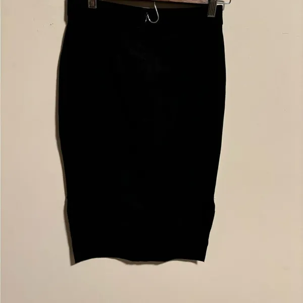 Wilfred Aritzia Vegan Suede Slit Lis Pencil Skirt Black- Size 0 - Image 7