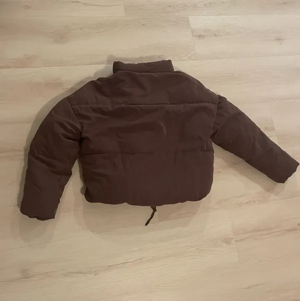 Brown Puffer Jacket Size M - Image 3