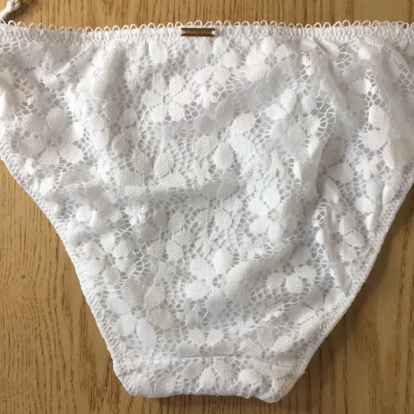 New Victoria’s Secret Vintage Crocheted Bikini Swimsuit Bottoms White Medium - Image 7