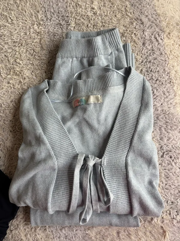Free People Set Beach - Image 2