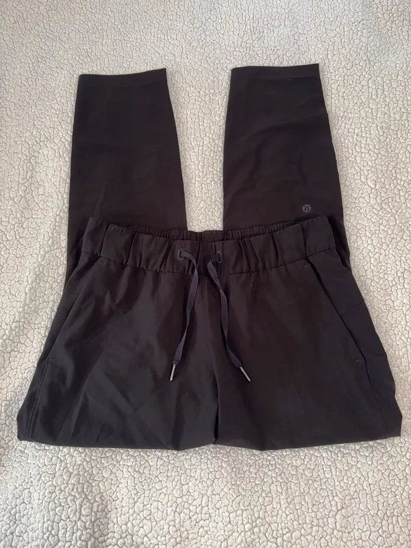Lululemon On The Fly Pants Woven - Image 4
