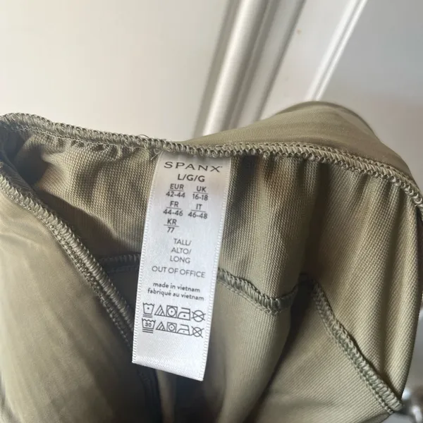 NEW Spanx Out of Office Trousers in Tuscan Olive size large TALL women jogggers - Image 6