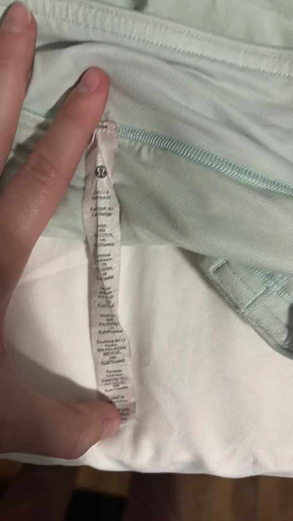 Lululemon Speed Up 2.5" Size 4 - Image 5