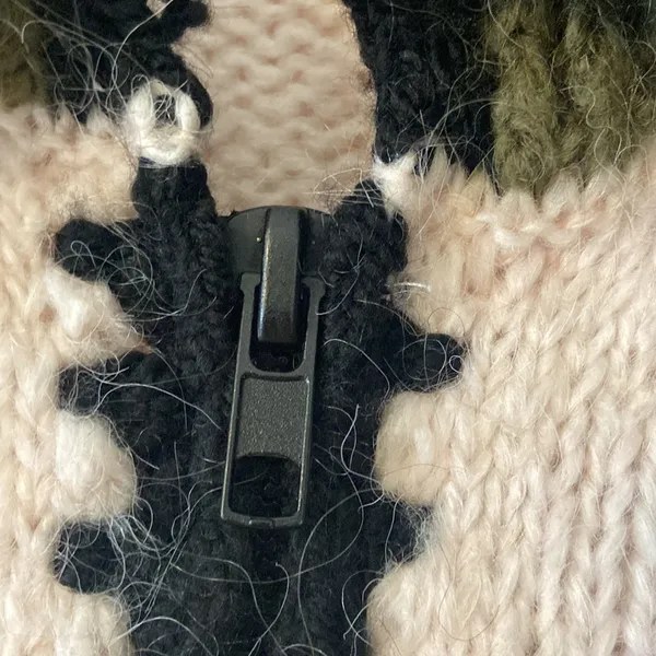 Zara Pink and Olive Knit Sweater size XL length 26” bust 48” zipper front - Image 4