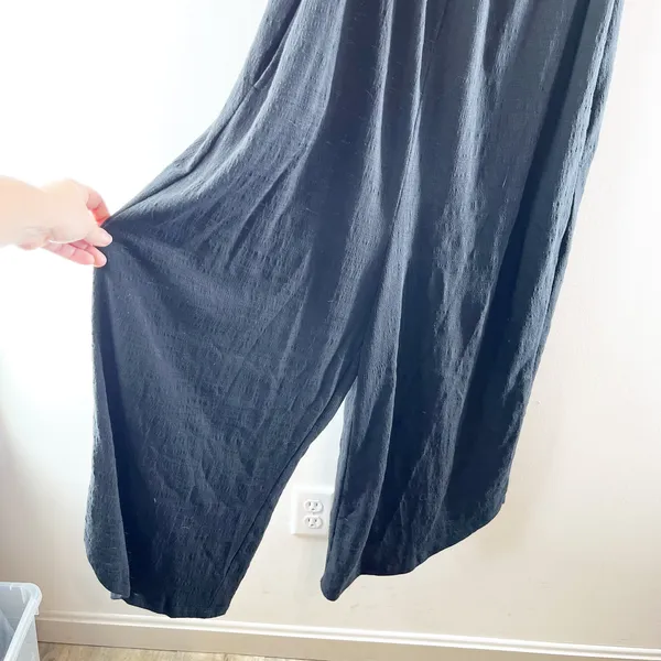 Z Supply Textured Flared Wide Leg Cropped Waistless Jumpsuit Black Medium - Image 6