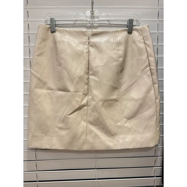 NEW Bagatelle Collection Mini Skirt Women L Cream Faux Leather Stitched Modern - Image 6