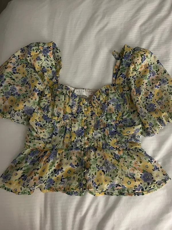 ASTR floral blouse  - Image 2