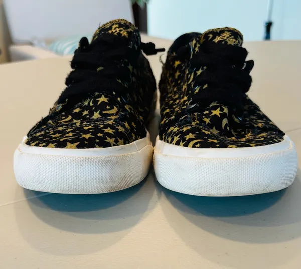 Blowfish | Malibu Play Sneaker. Size: 9 - Image 2