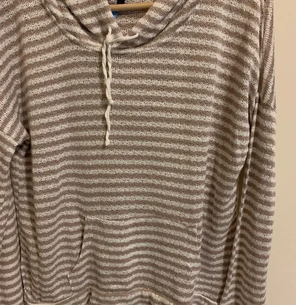 t/o Sweaters Hooded Lightweight Sweater Striped Nautical - Image 2