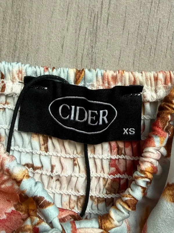 Cider Light Blue Floral Tie-Front Crop Top - Image 3
