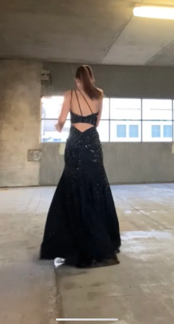 Sherri Hill Prom - Image 10