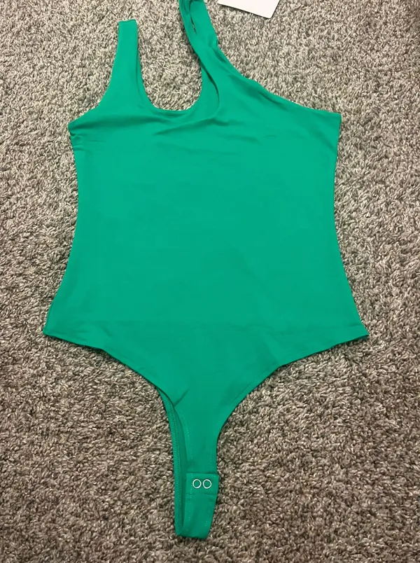 Reori A Butsmooth® Women's Trendy Sexy Plunge One Should.. - Image 6