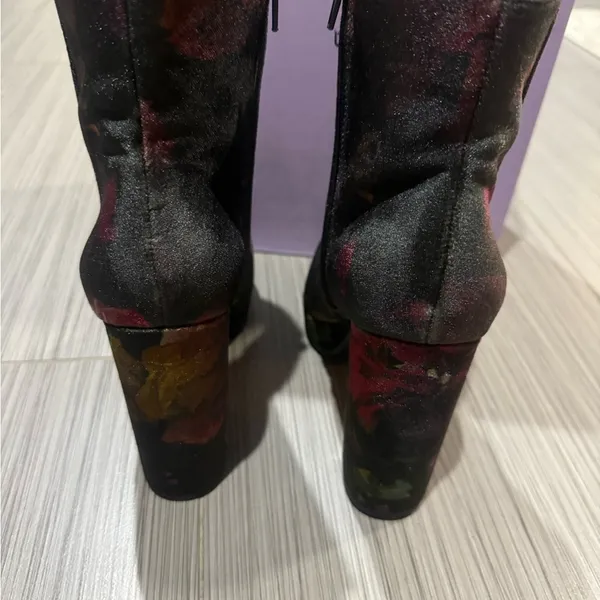 NWT Madden Girl Gigg Floral Velvet Block Heel Ankle Boots Women’s Size 8 - Image 6