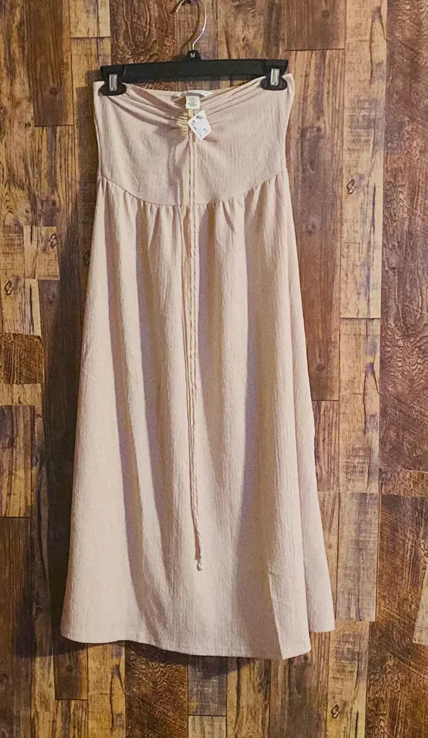 NWT H & M women's sleeveless/ strapless summer dress beige size xs - Image 3