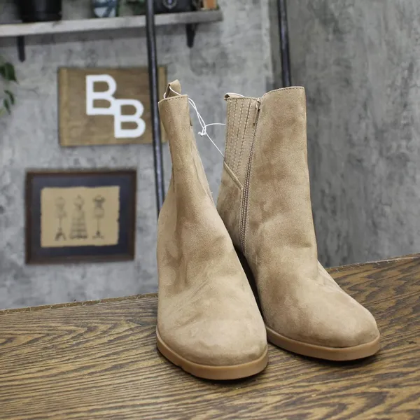 Universal Thread Womens Cypress Winter Boots 88375523 Taupe Brown 8.5M - Image 3