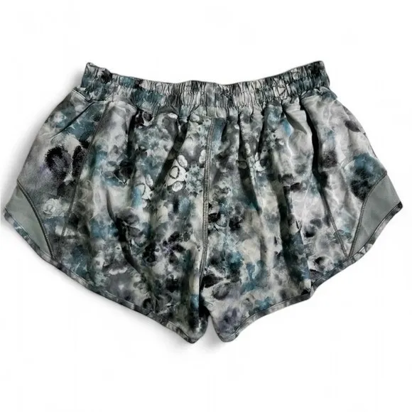 Lululemon Hotty Hot Low Rise Short 2.5" Kaleidofloral Multi / Blue Cast W7ATHR - Image 3