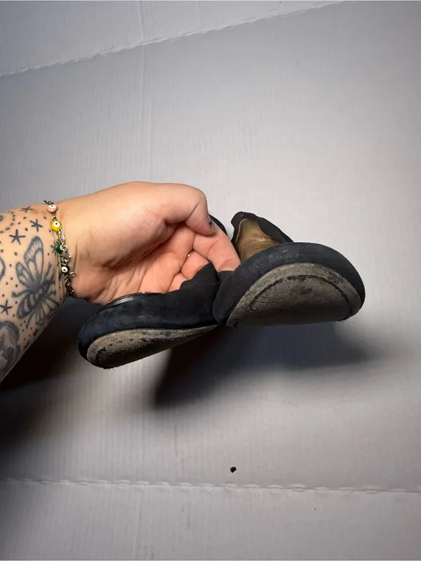 Tory Burch Black Suede Ballet Flats with Gold Logo - Image 3
