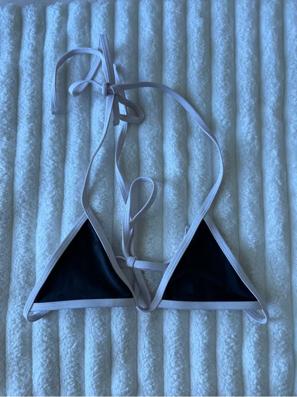 Edikted Dina Contrast Triangle Black and White Strappy Bikini Top - Image 2