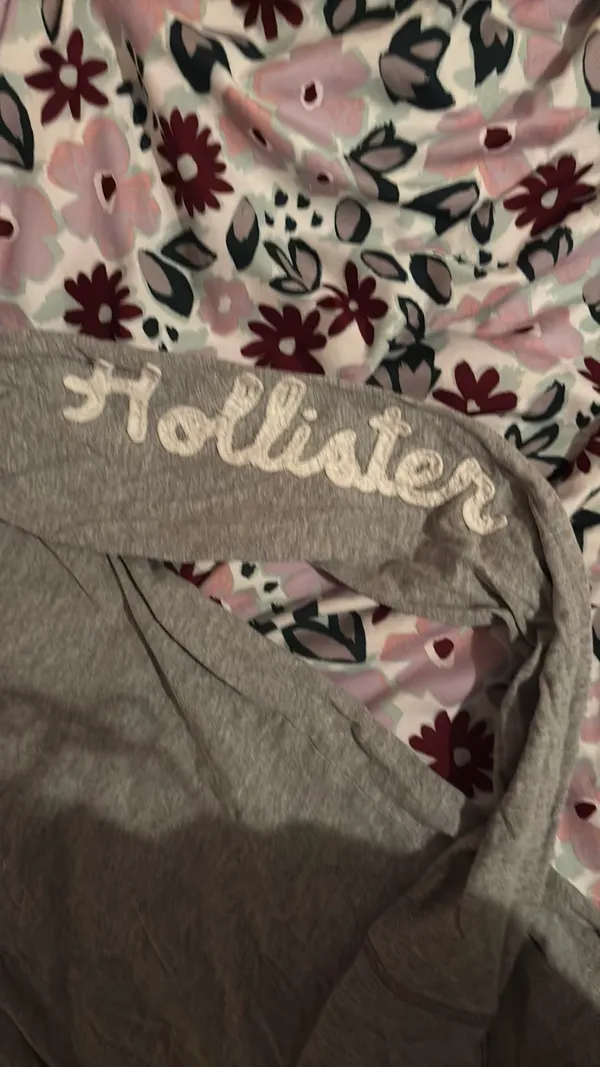 Y2K Hollister Top Long Sleeve - Image 4