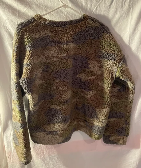 Camp Crew Neck Multiple Size M - Image 3