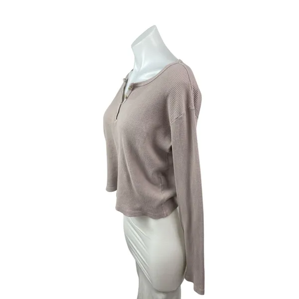 Brandy Melville Beige Taupe Waffle Knit Long Sleeve Henley Thermal Crop Top S/M - Image 3