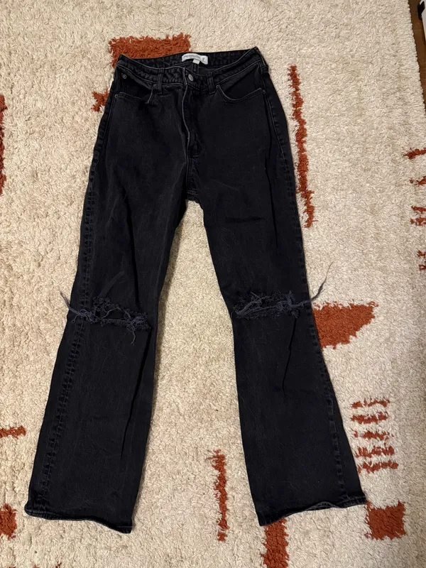 Abercrombie 90s Relaxed High-Rise Jeans - Image 2