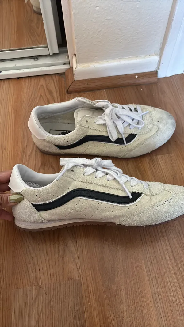 Vans Low Pro Shoes - Image 4