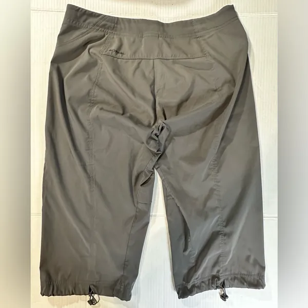 Columbia Women's Omni‎ Shield Gray Hiking Pants Repellent Size 8w 18L Pre-owned - Image 8