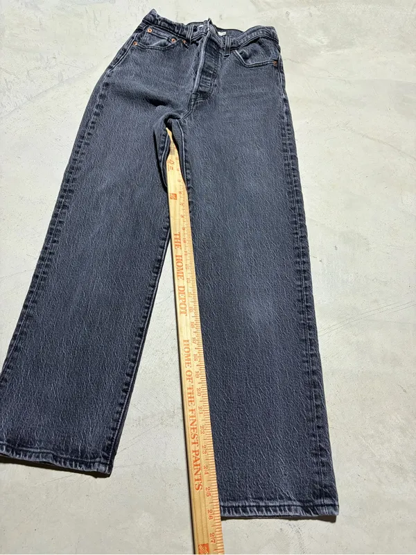Levi’s premium Ribcage straight ankle black Jeans 26 - Image 2
