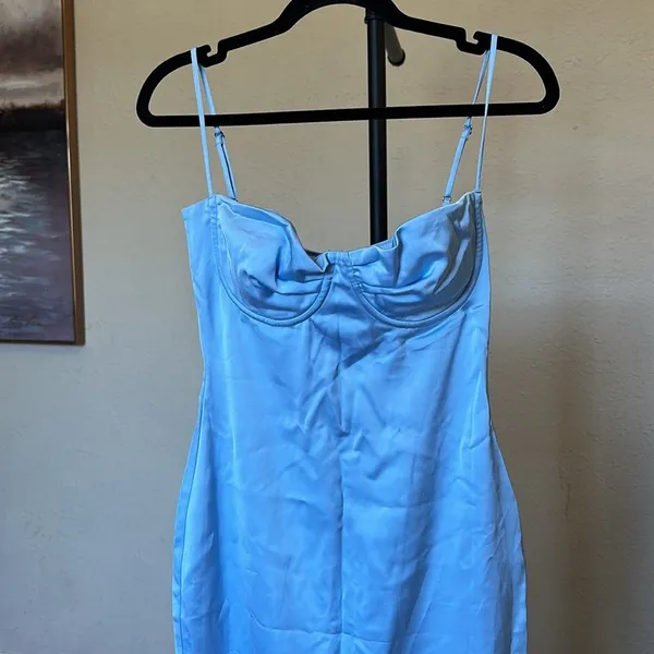 House of CB Jamiah Satin Midi‎ Dress NWOT size XS regular cup - Image 4