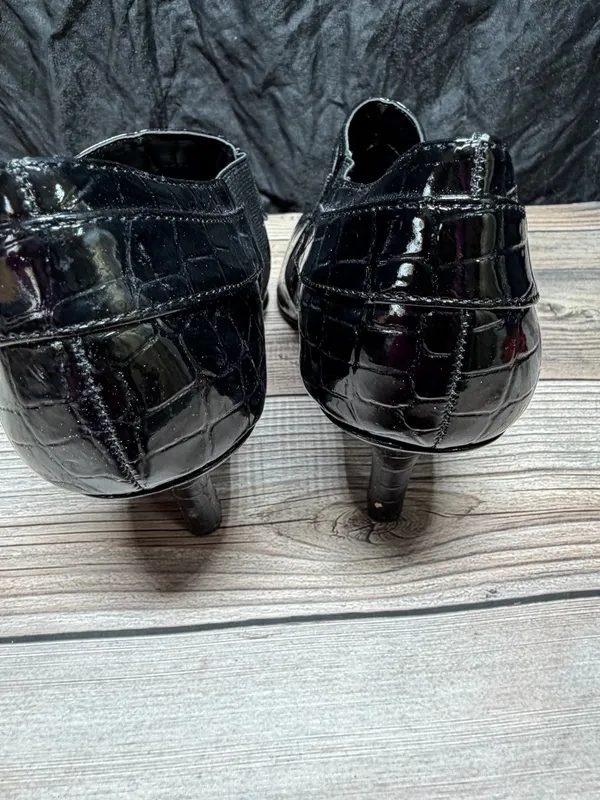 Kelly & Katie Paten Leather Faux Alligator Booties Size 8 - Image 4