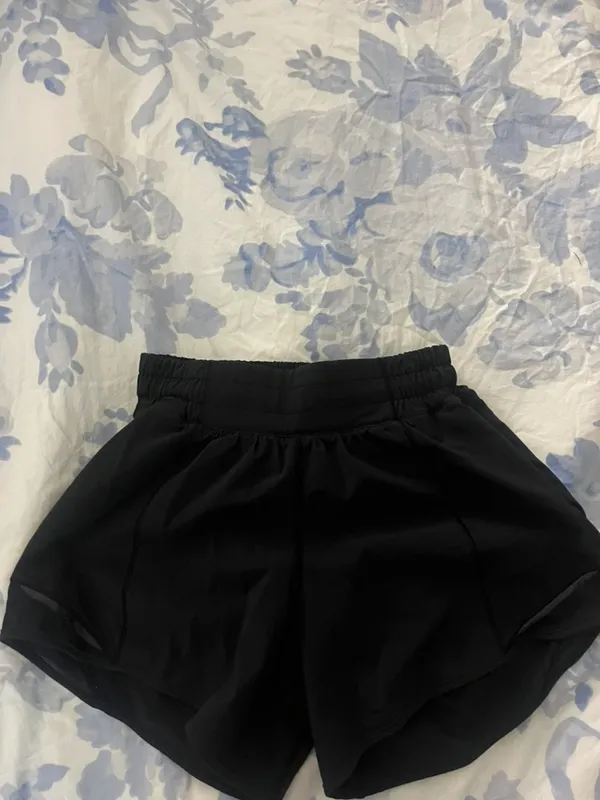 Lululemon Hotty Hot Shorts - Image 3