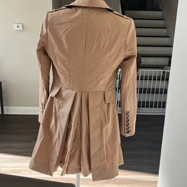 Peace bird coat in excellent condition. Tags were removed but is size S. - Image 2