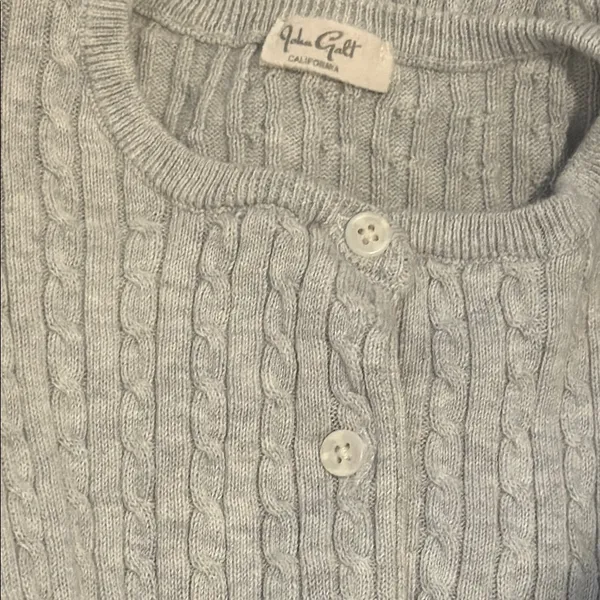 Brandy Melville gray Zoe cable knit Cardigan Lightweight Knit one size - Image 2