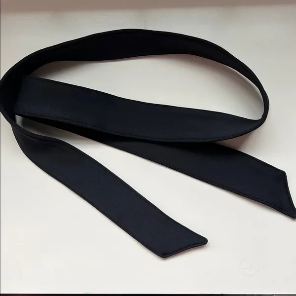 ALO Yoga Black Hairband - Image 5