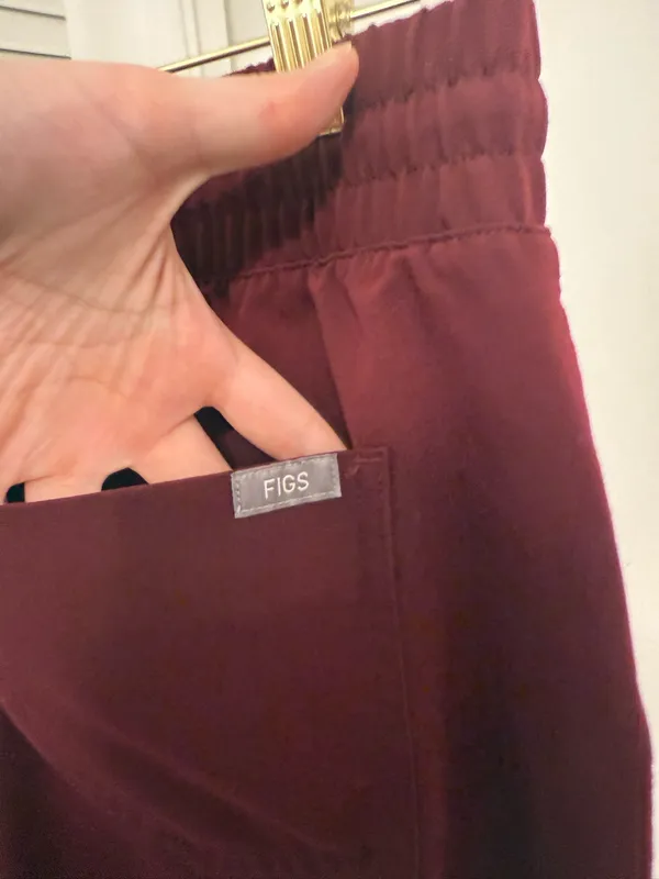 FIGS Zamora Jogger Scrub Pants Burgundy M Technical Collection FIONx Yoga Waist Healthcare - Image 4