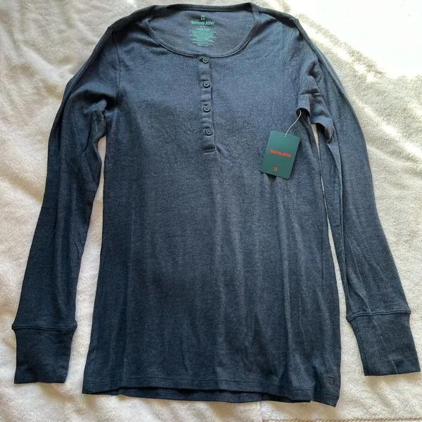 Women's Downtime Henley Size M - Image 6